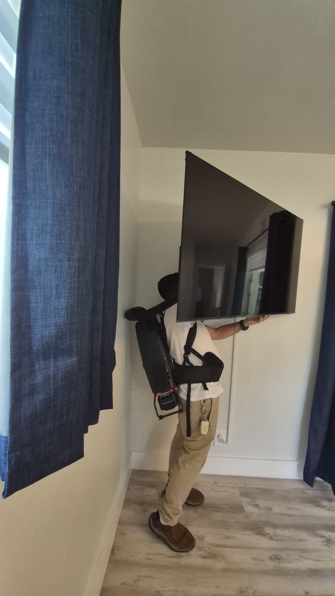 Sanus Mundus deep cleaning professional